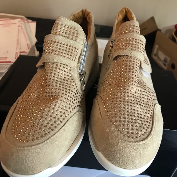 Slip on shoes - Picture 2 of 5